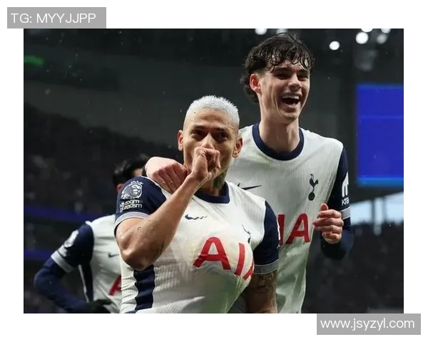 里沙利松精彩吊射破门成为本赛季第二位攻陷阿森纳的客队球员